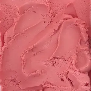 gelato de Cereja de cor rosa com pedaços da fruta