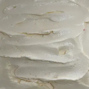 gelato de Leite Condensado cremoso e cor de creme tradicional