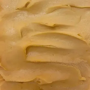gelato de manga como um creme de manga batida com leite cor laranjada