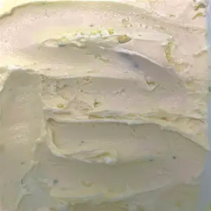 Sabor do Gelato de Torta de Limão branco com geléia de limão verde